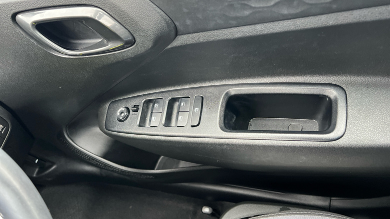 Hyundai i10 1.0 MPi SE Connect 5dr Petrol Hatchback